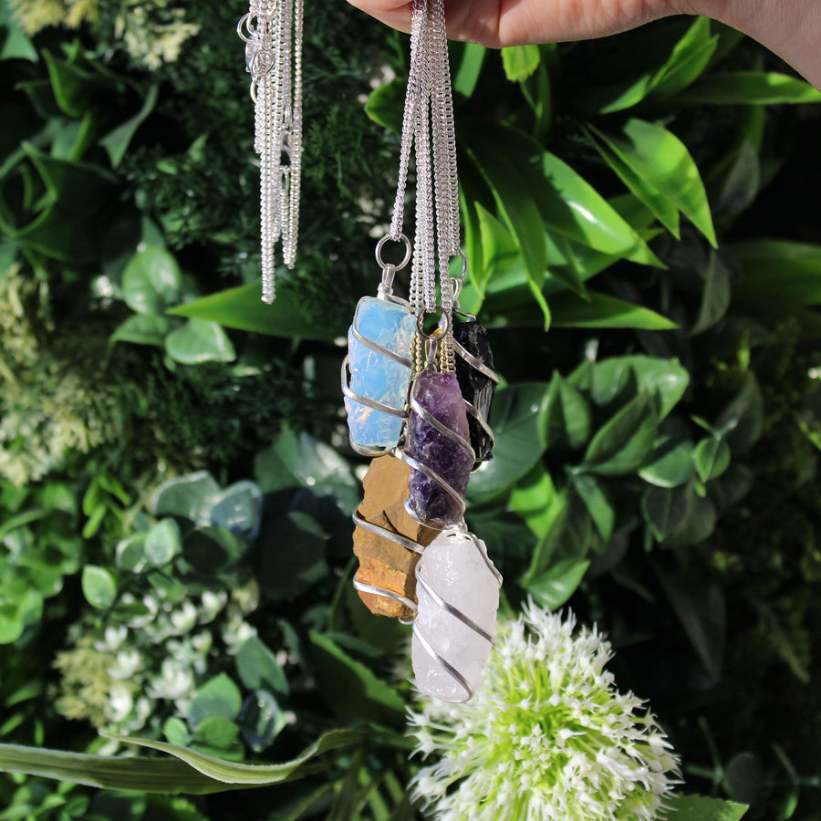 🖤 Collana a Cascata in Onice Nero Grezzo – Protezione & Potere