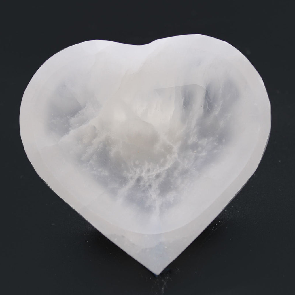 Ciotola cuore in selenite ~ 10 cm