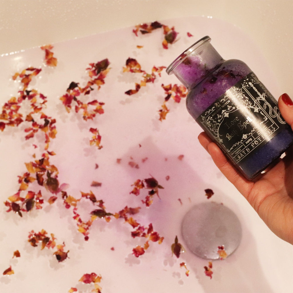 💗 Pozione Rituale da Bagno della Strega Antica ✦ Amore