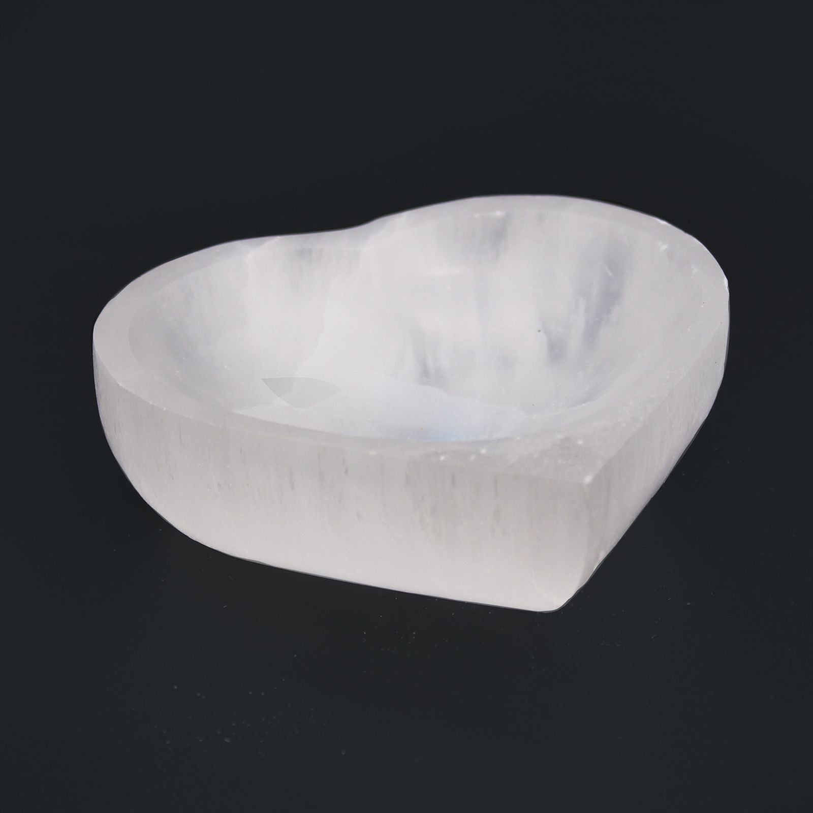 Ciotola cuore in selenite ~ 10 cm