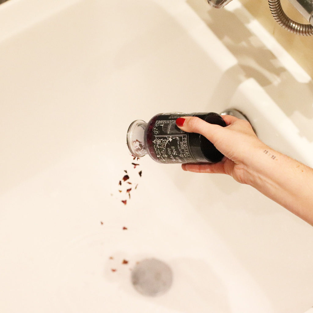 ❤️‍🔥 Pozione Rituale da Bagno della Strega Antica ✦ Seduzione